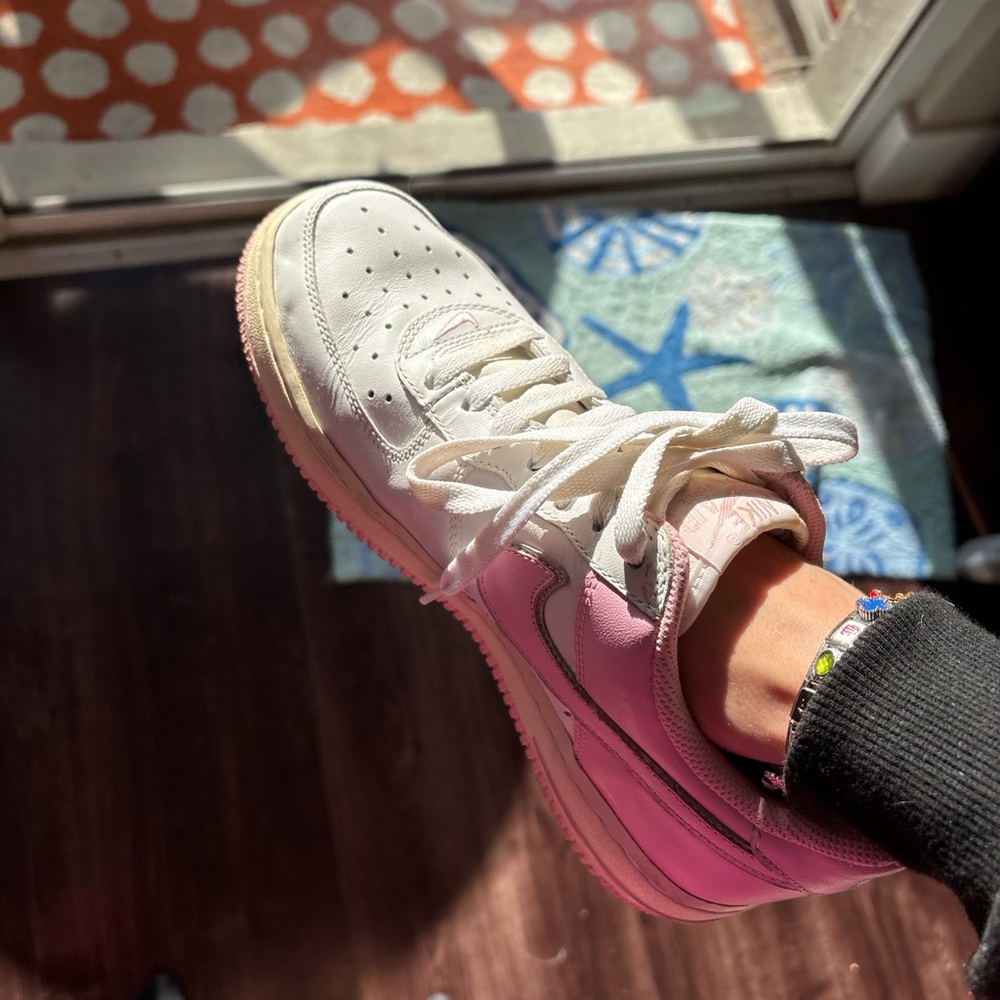 Nike Women's Pink and White Sneakers